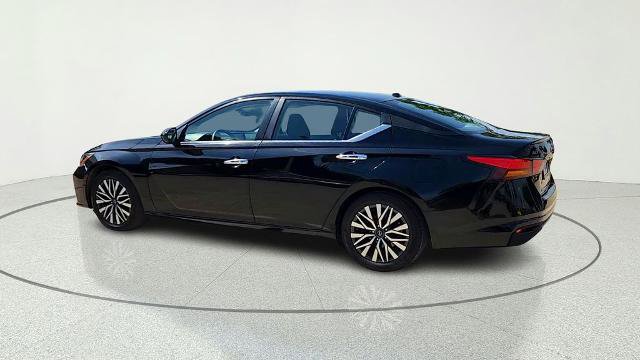 Used 2024 Nissan Altima 2.5 SV FWD image 6
