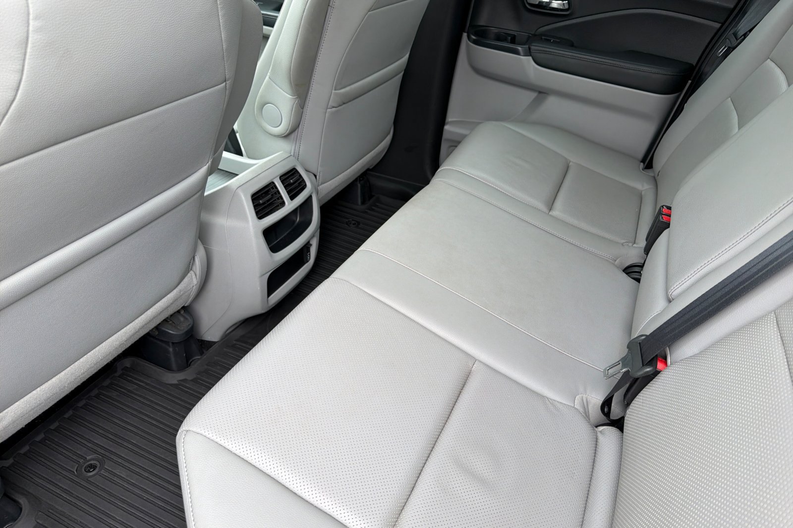 Used 2017 Honda Ridgeline RTL-T image 13