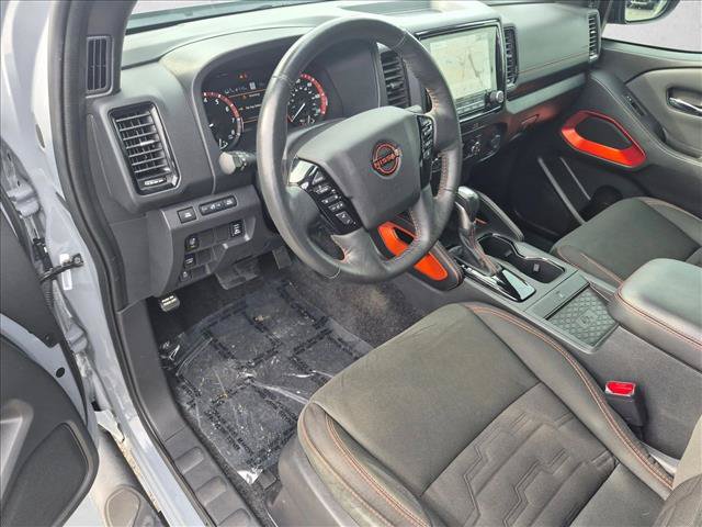 Used 2023 Nissan Frontier Pro-X w/ Pro Convenience Package RWD image 9