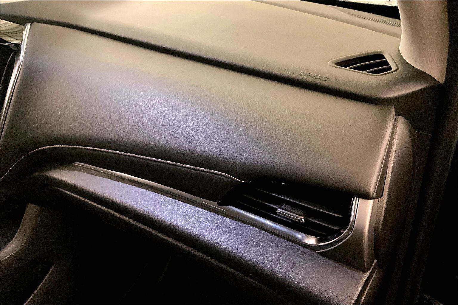 Used 2019 Chevrolet Traverse LT image 15