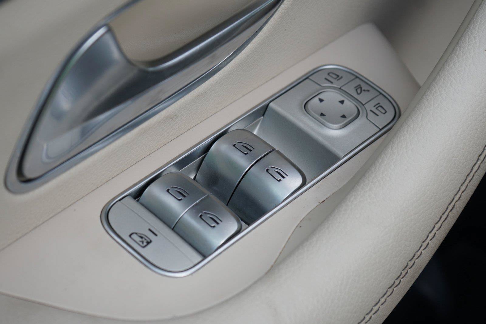 Used 2020 Mercedes-Benz GLS 450 4MATIC image 21