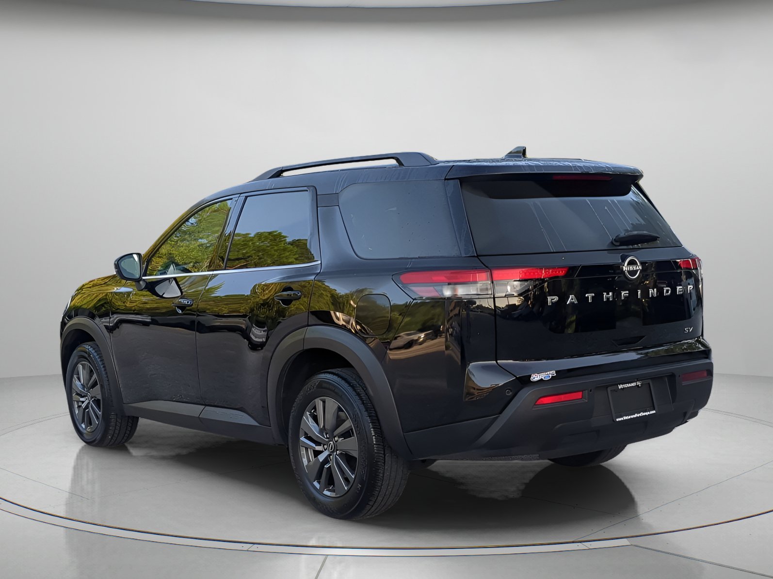 Used 2024 Nissan Pathfinder SV FWD image 42