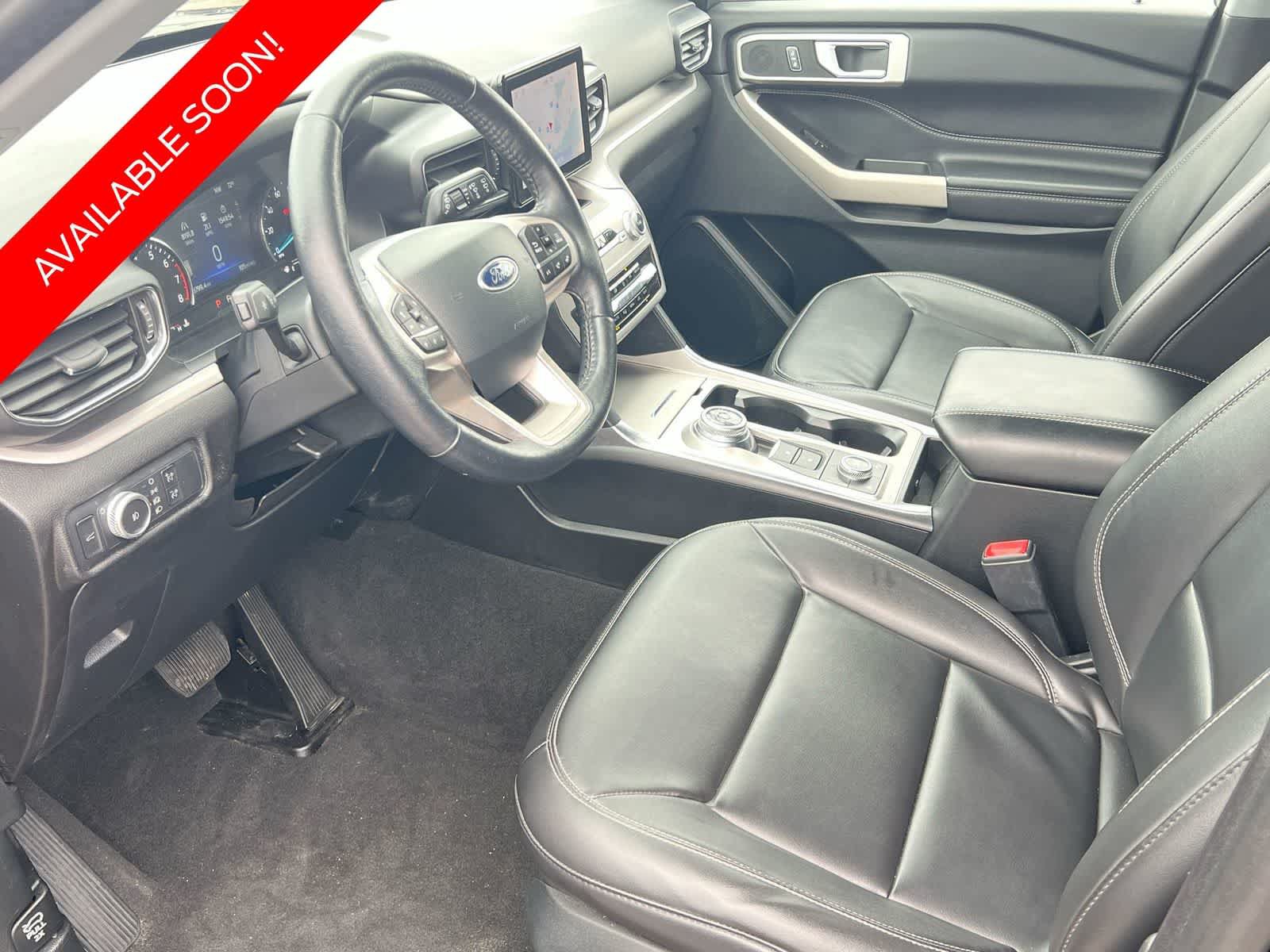 Certified 2022 Ford Explorer XLT w/ Equipment Group 202A AWD/4WD image 10