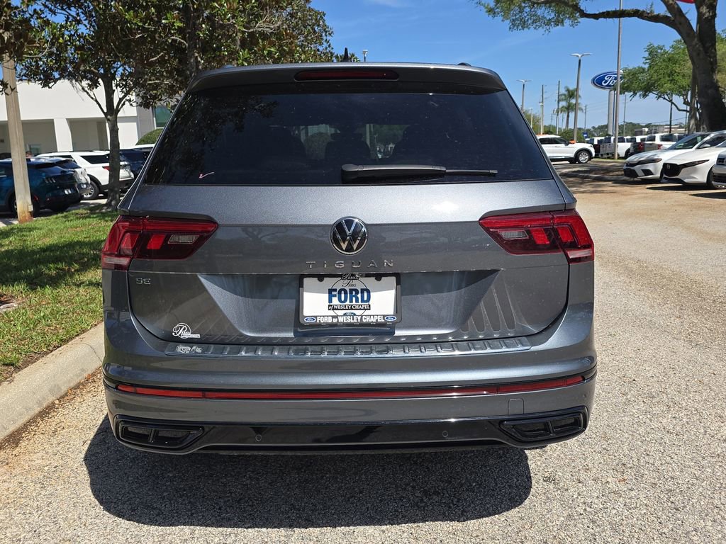 Used 2024 Volkswagen Tiguan SE R-Line image 4
