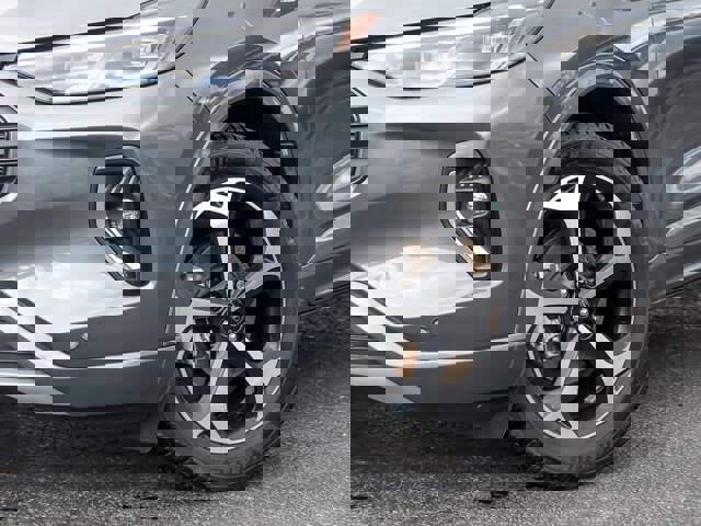 Certified 2023 Ford Escape ST-Line Elite AWD/4WD image 4