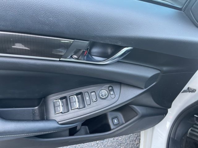 Used 2018 Honda Accord Sport image 17