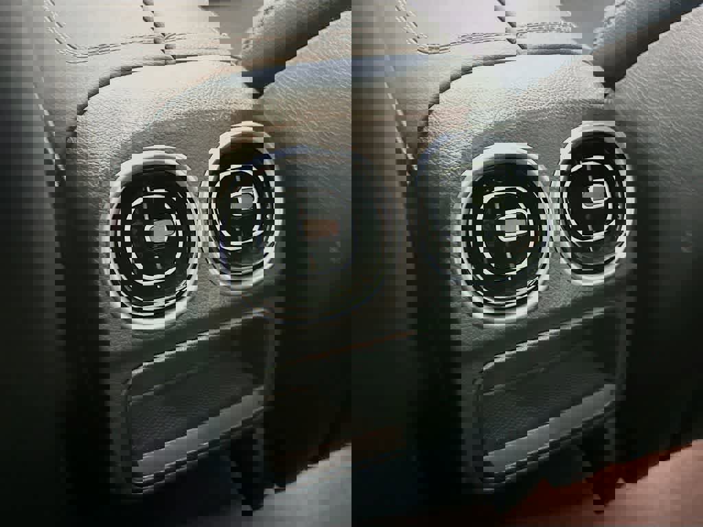 Used 2022 Mercedes-Benz C 300 C 300 image 16