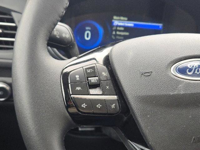 Certified 2022 Ford Escape Titanium w/ Class II Trailer Tow Package image 29