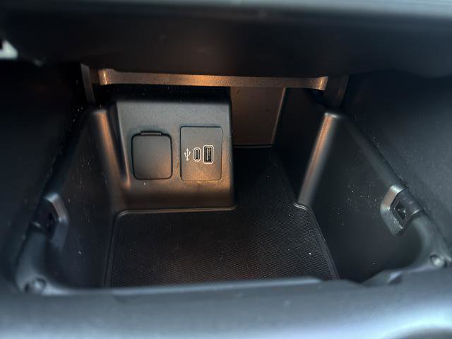 Certified 2025 Ford Explorer Active w/ Active Comfort Package RWD image 25