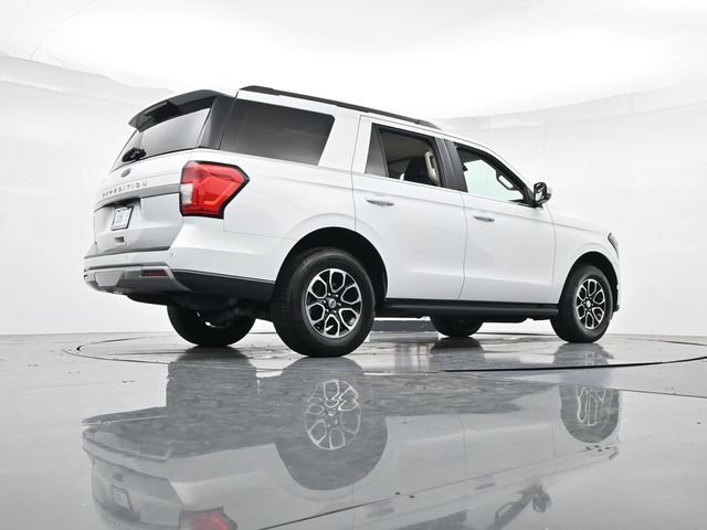 Certified 2024 Ford Expedition XLT RWD image 35