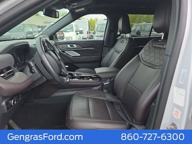 Certified 2025 Ford Explorer Platinum w/ LUX Leather Package AWD/4WD image 22