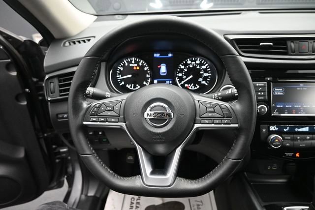 Used 2020 Nissan Rogue SV FWD image 15