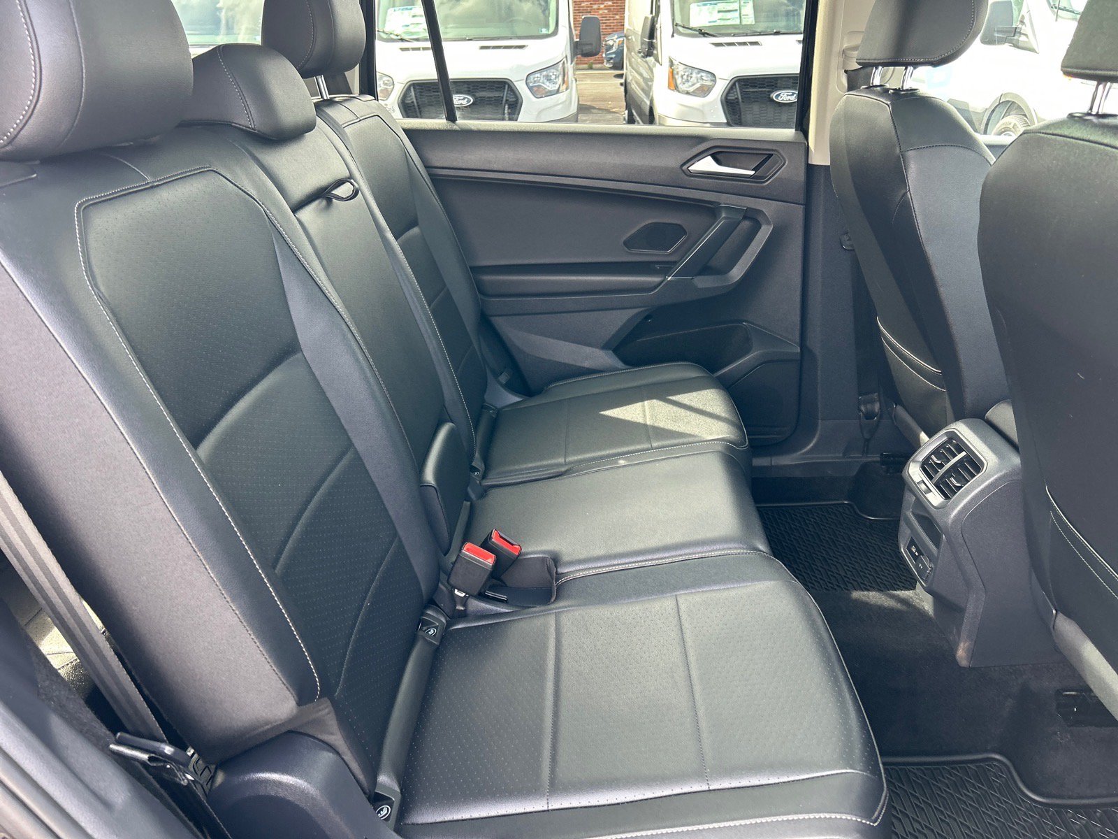 Used 2020 Volkswagen Tiguan SE w/ Panoramic Sunroof Package AWD/4WD image 20