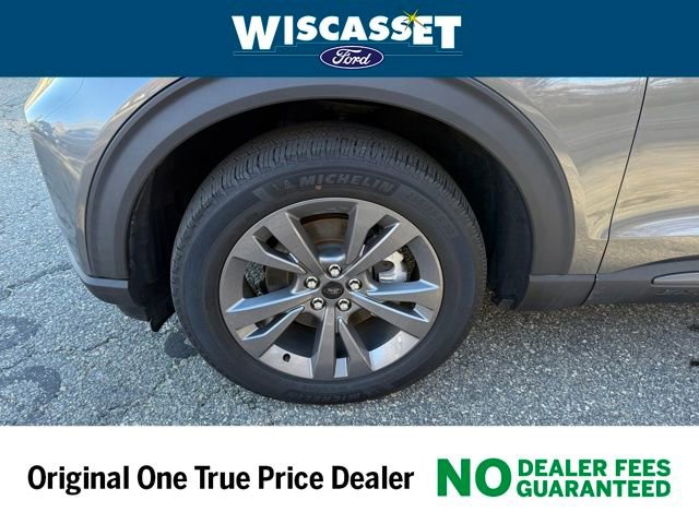 Certified 2022 Ford Explorer XLT w/ Equipment Group 202A image 27