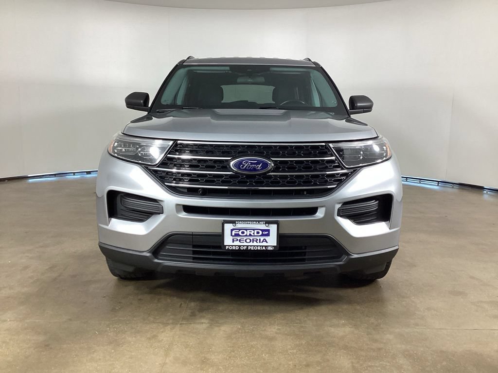 Certified 2022 Ford Explorer XLT AWD/4WD image 3