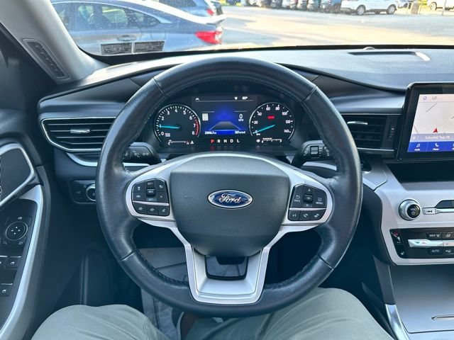 Certified 2022 Ford Explorer XLT w/ Equipment Group 202A AWD/4WD image 55