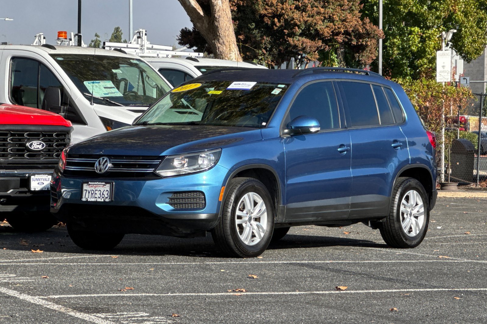 Used 2017 Volkswagen Tiguan S FWD image 9