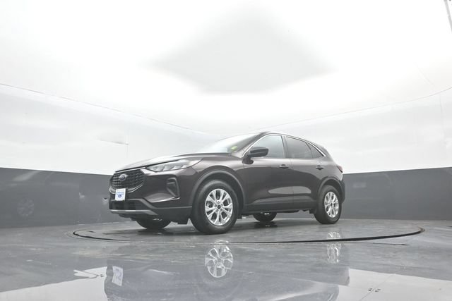Certified 2023 Ford Escape Active AWD/4WD image 37