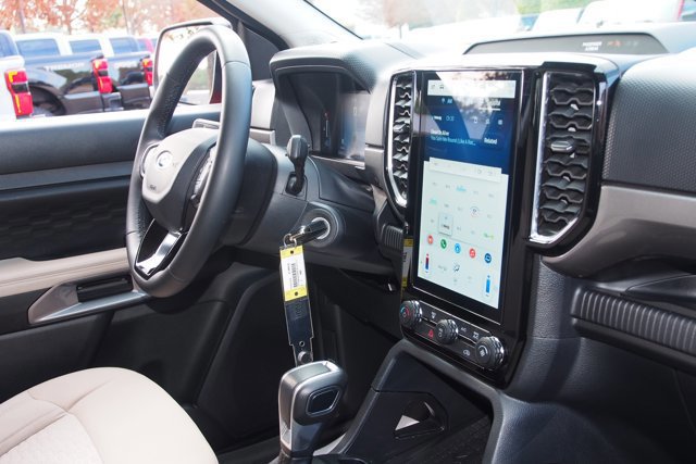 Certified 2024 Ford Ranger XLT image 11