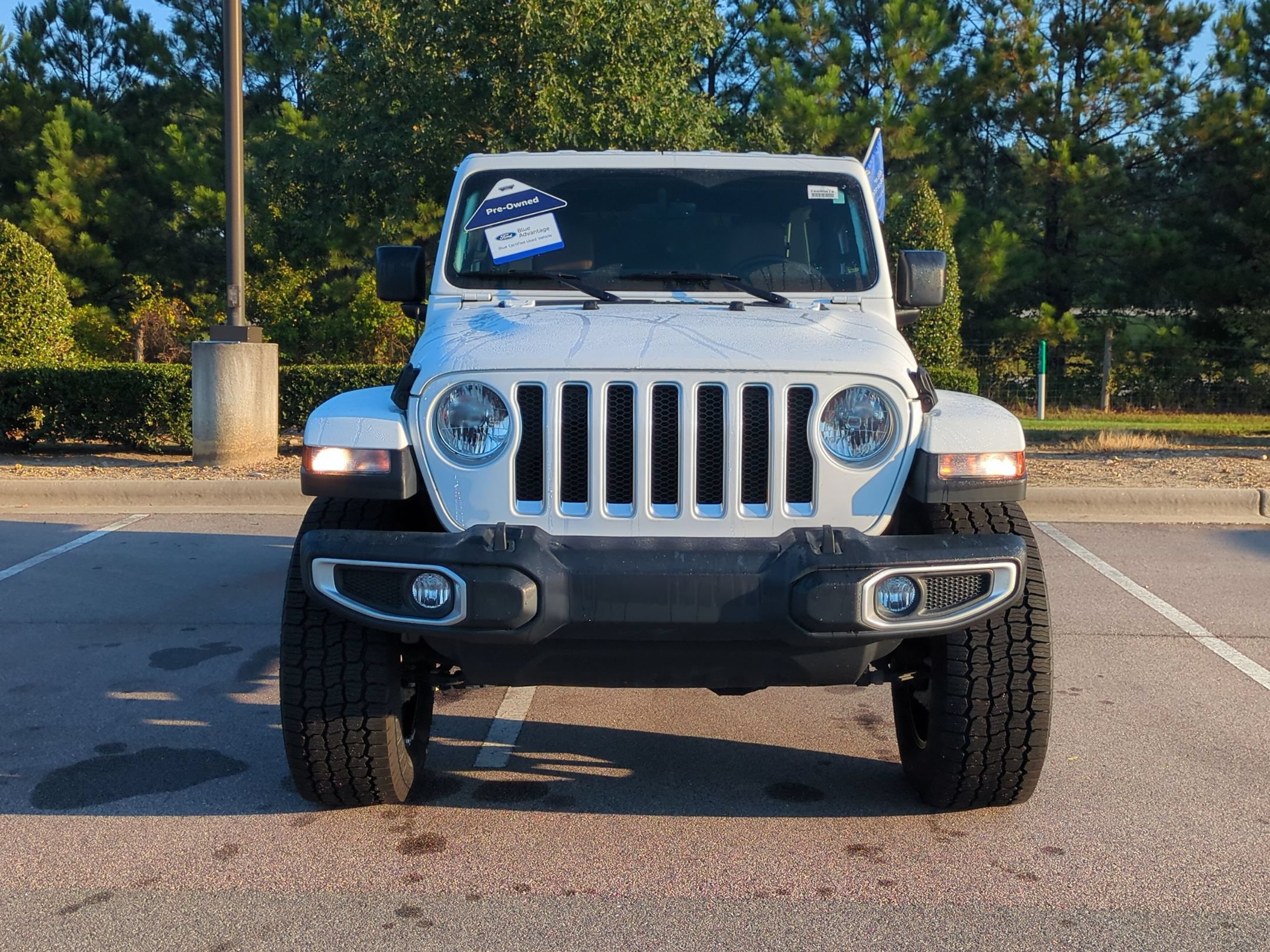 Used 2021 Jeep Wrangler Unlimited Sahara AWD/4WD image 9