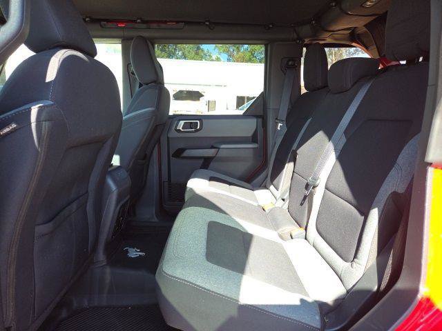 Certified 2022 Ford Bronco Big Bend w/ Sasquatch Package AWD/4WD image 30
