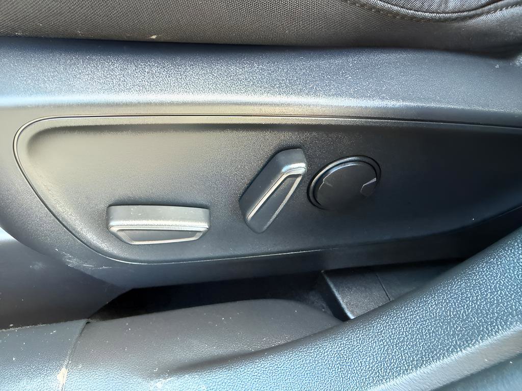 Certified 2024 Ford Escape Active AWD/4WD image 21