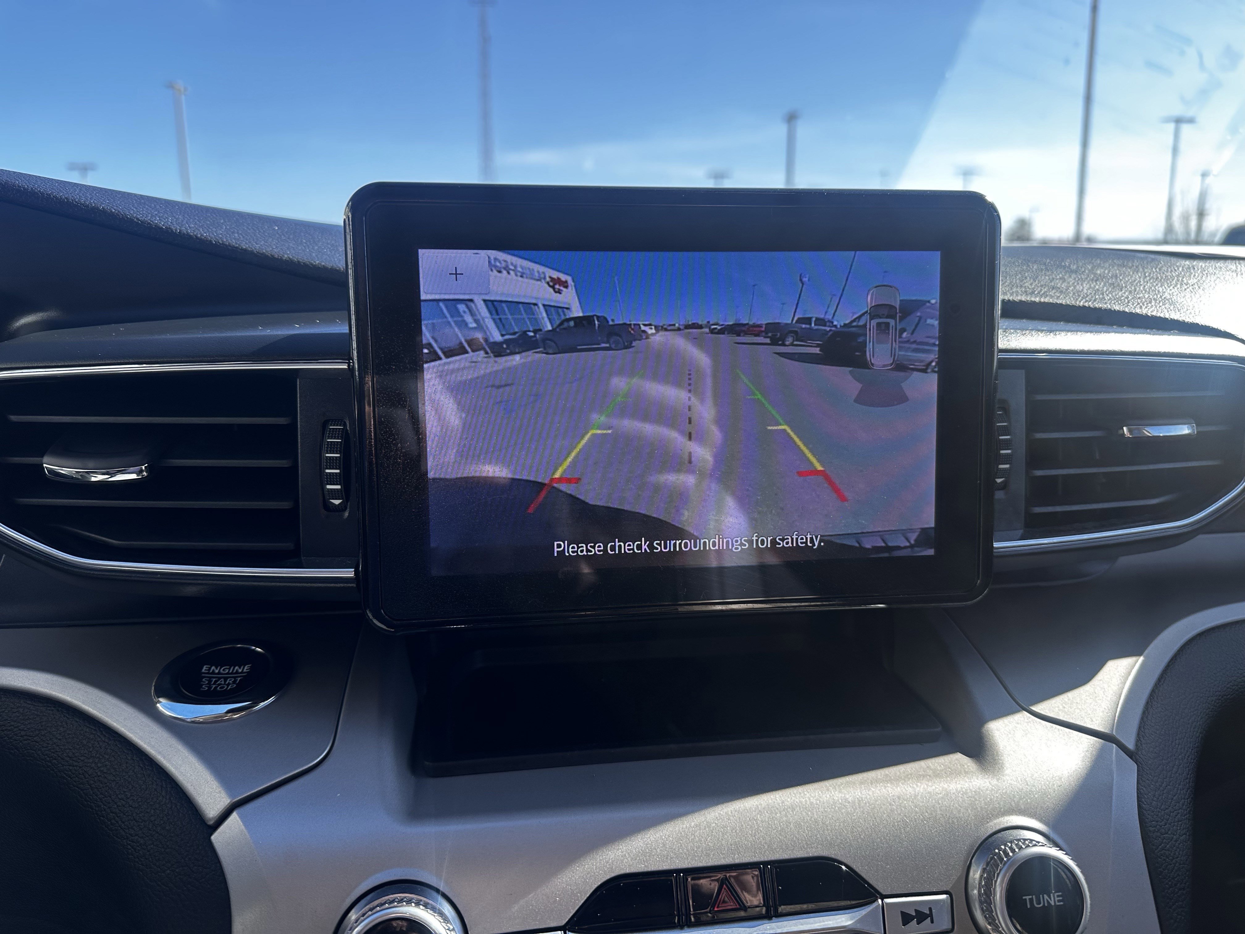 Certified 2023 Ford Explorer XLT w/ Equipment Group 202A AWD/4WD image 23