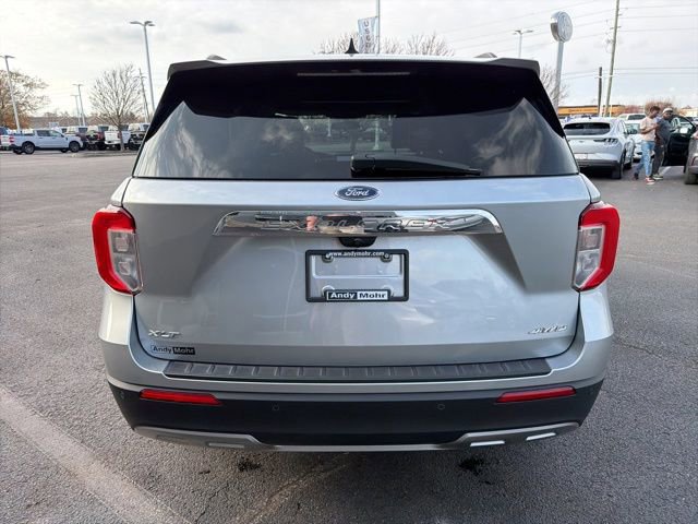Certified 2022 Ford Explorer XLT w/ Equipment Group 202A image 3