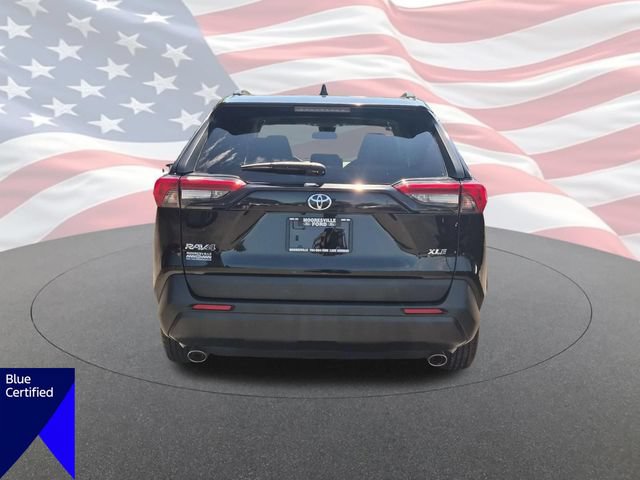 Used 2020 Toyota RAV4 XLE w/ Convenience Package FWD image 4