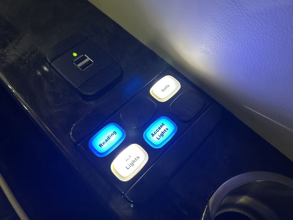 Used 2017 Mercedes-Benz Sprinter 2500 image 29