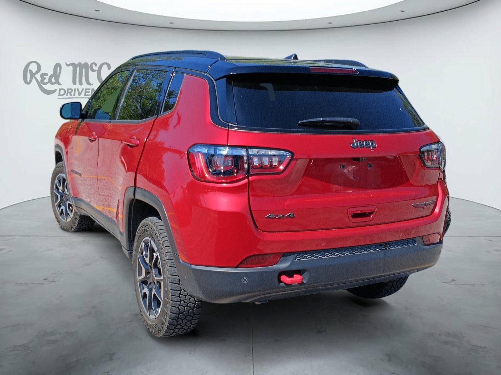 Used 2025 Jeep Compass Trailhawk AWD/4WD image 6