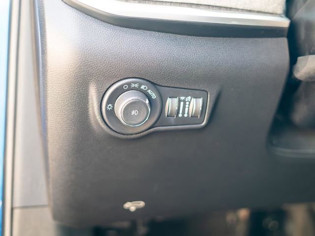 Used 2022 Jeep Compass Latitude image 19