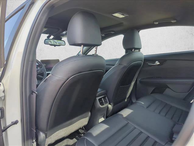 Used 2023 Kia Forte GT-Line w/ GT-Line Premium Package FWD image 17