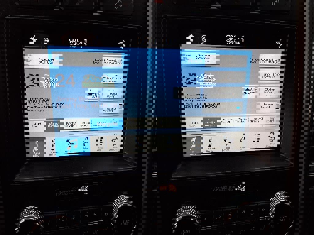 Certified 2019 Ford Expedition XLT w/ Equipment Group 202A image 19