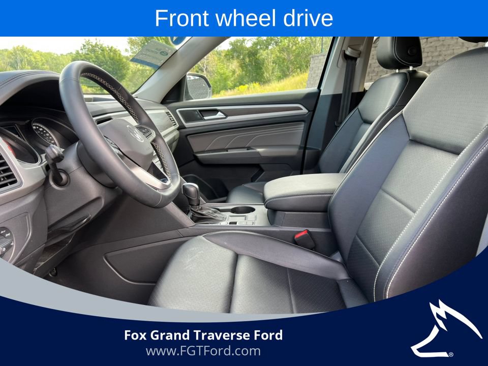 Used 2021 Volkswagen Atlas SE w/ Panoramic Sunroof Package FWD image 3