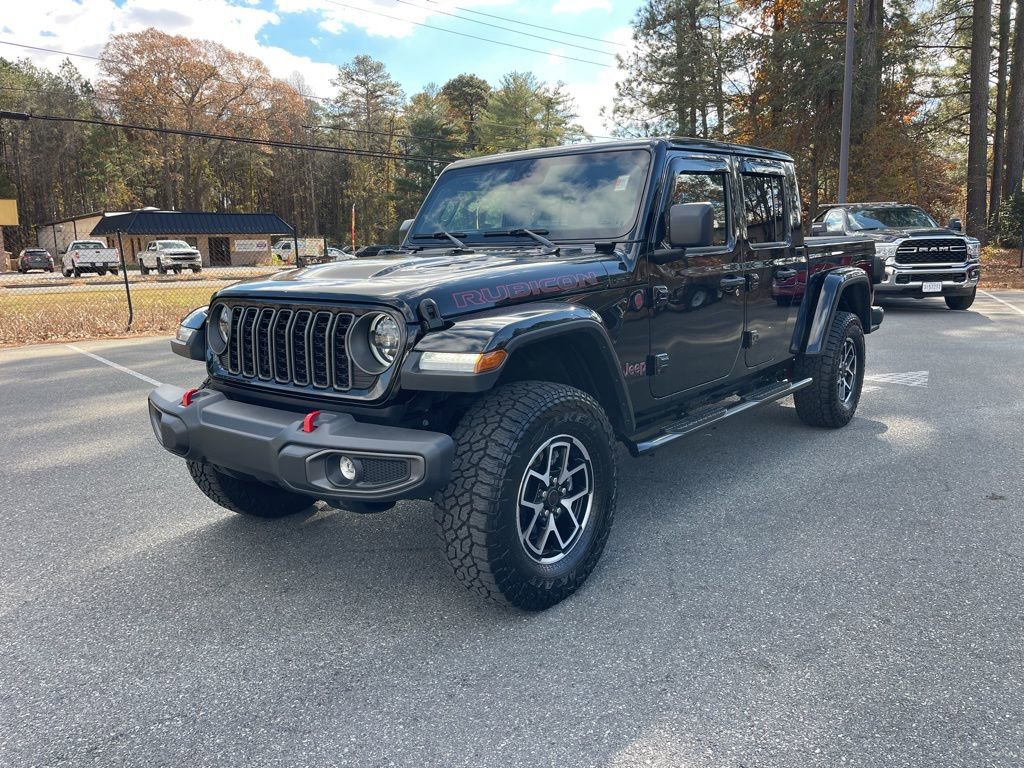Used 2025 Jeep Gladiator Rubicon w/ Convenience Group image 1