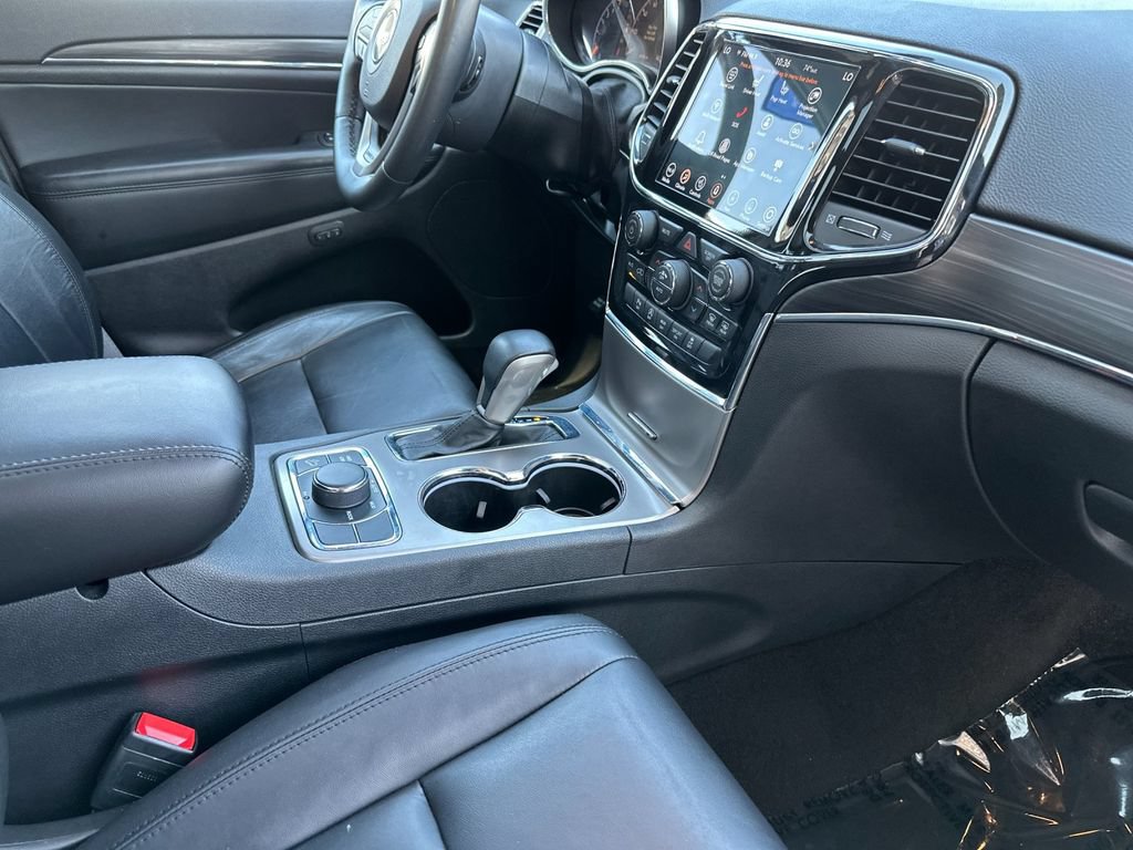 Used 2022 Jeep Grand Cherokee Limited w/ Tech Group AWD/4WD image 15