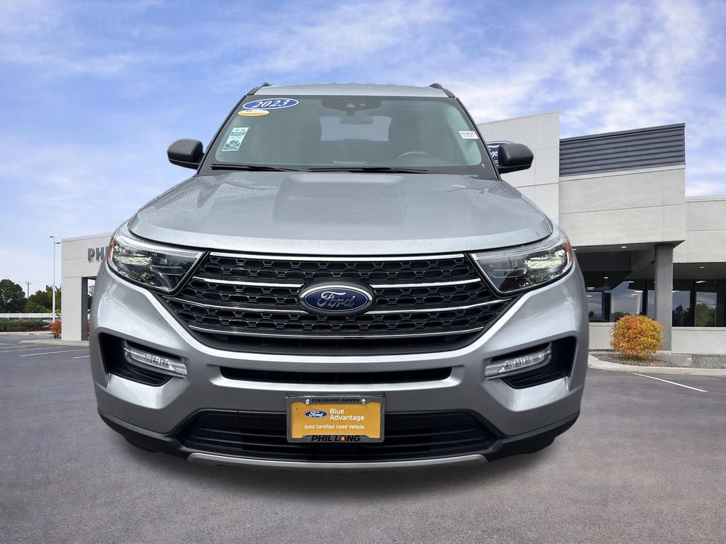 Certified 2023 Ford Explorer XLT w/ Equipment Group 202A AWD/4WD image 2