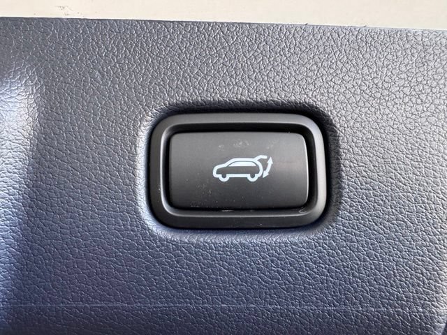 Used 2024 Hyundai Palisade Limited AWD/4WD image 27