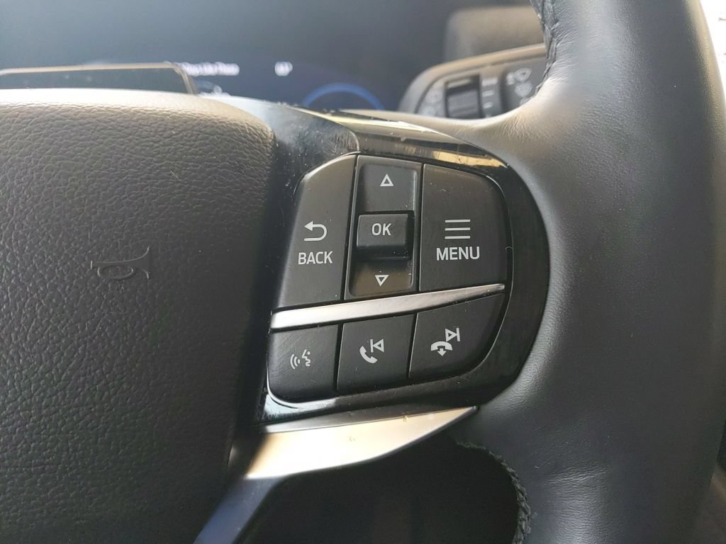 Certified 2025 Ford Explorer Platinum AWD/4WD image 22