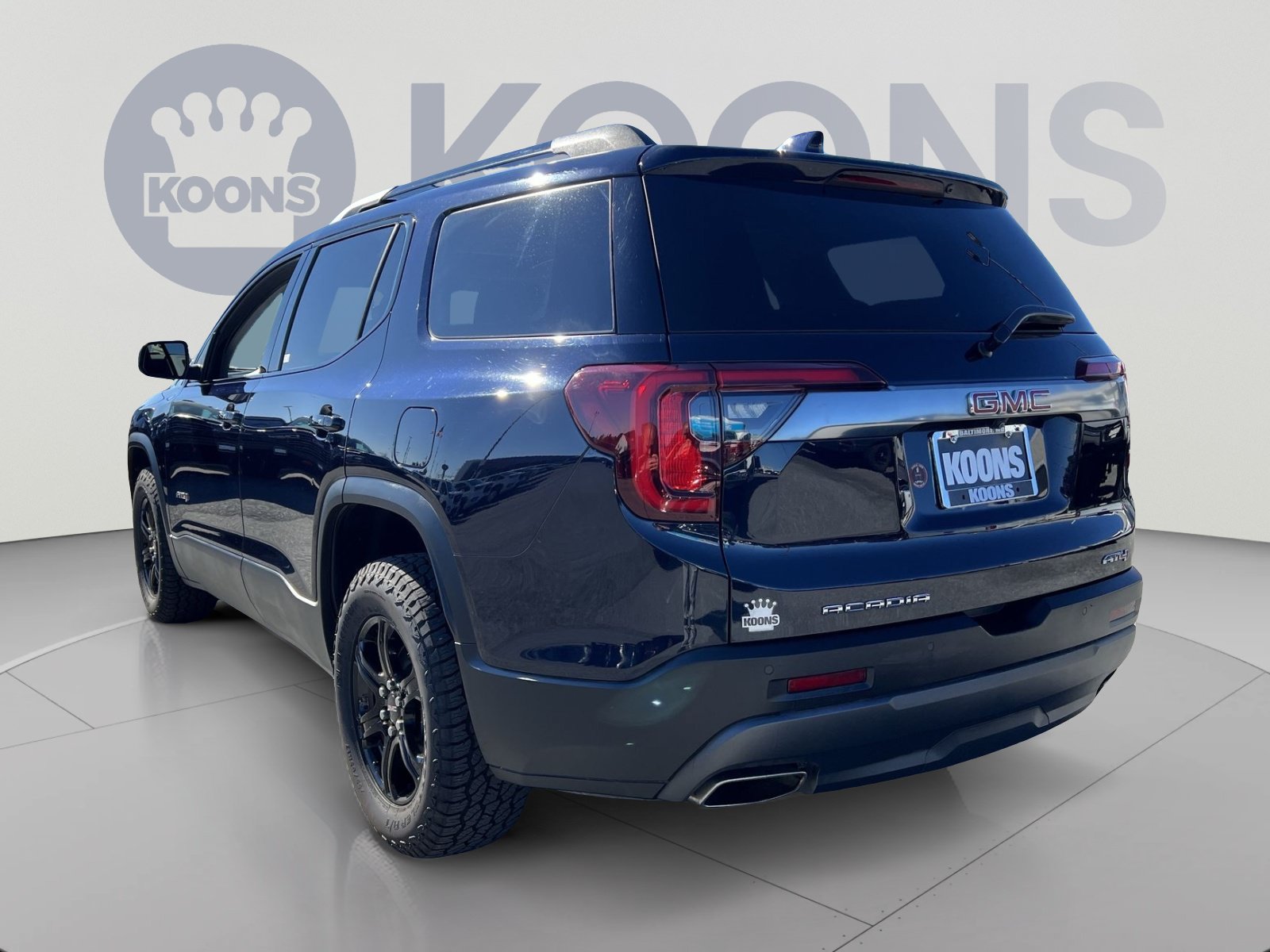 Used 2022 GMC Acadia AT4 w/ LPO, Floor Liner Package AWD/4WD image 4