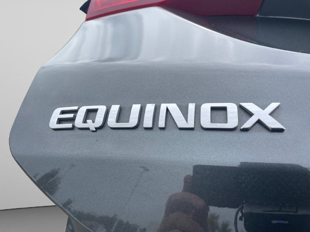 Used 2018 Chevrolet Equinox LT AWD/4WD image 17
