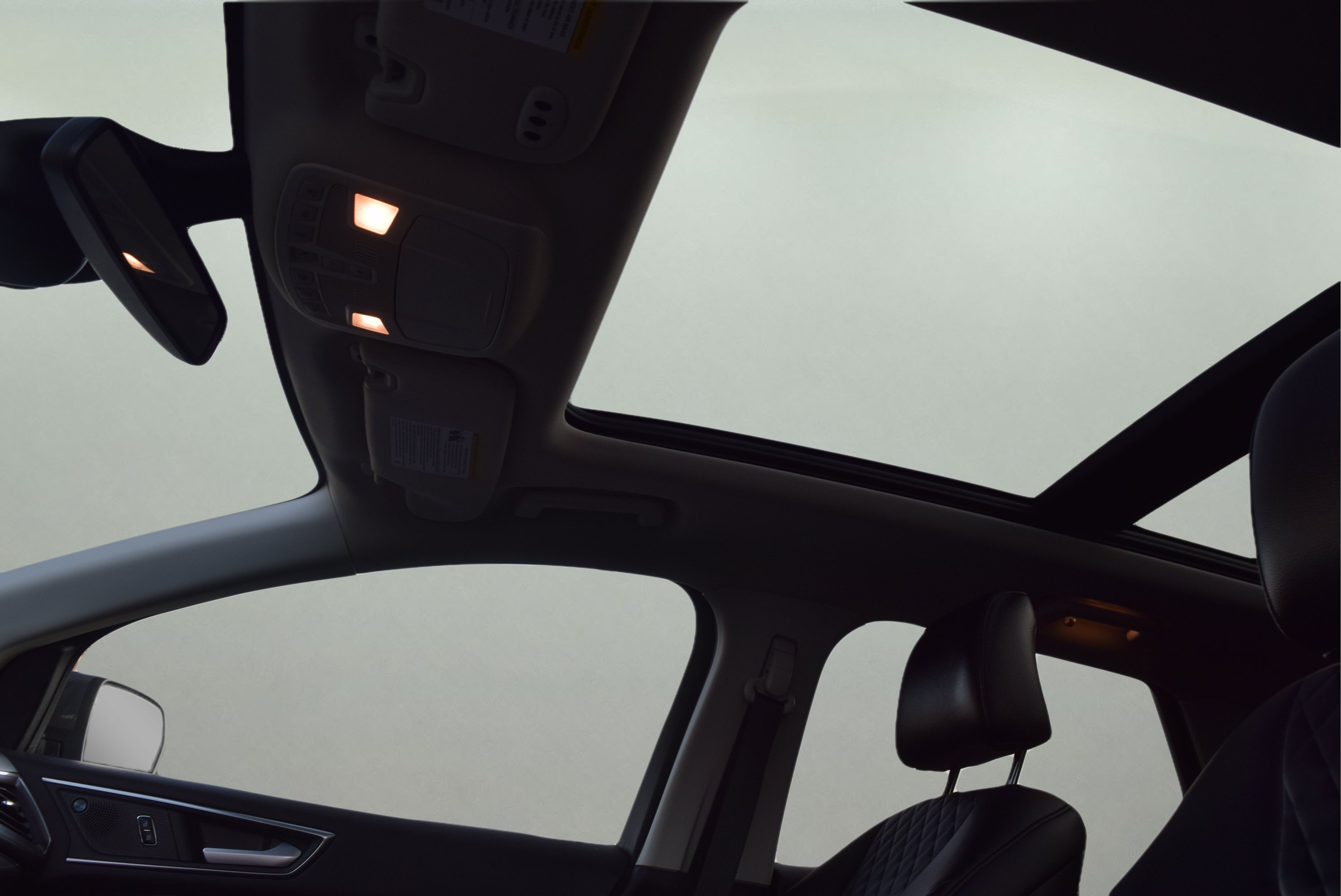 Certified 2023 Ford Edge Titanium AWD/4WD image 11