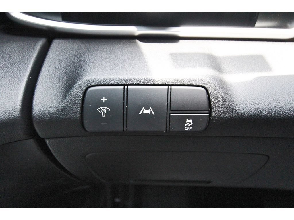 Used 2022 Hyundai Elantra SEL w/ Convenience Package FWD image 17