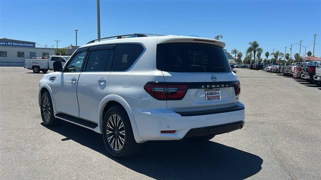Used 2023 Nissan Armada SL w/ Midnight Edition Package AWD/4WD image 5