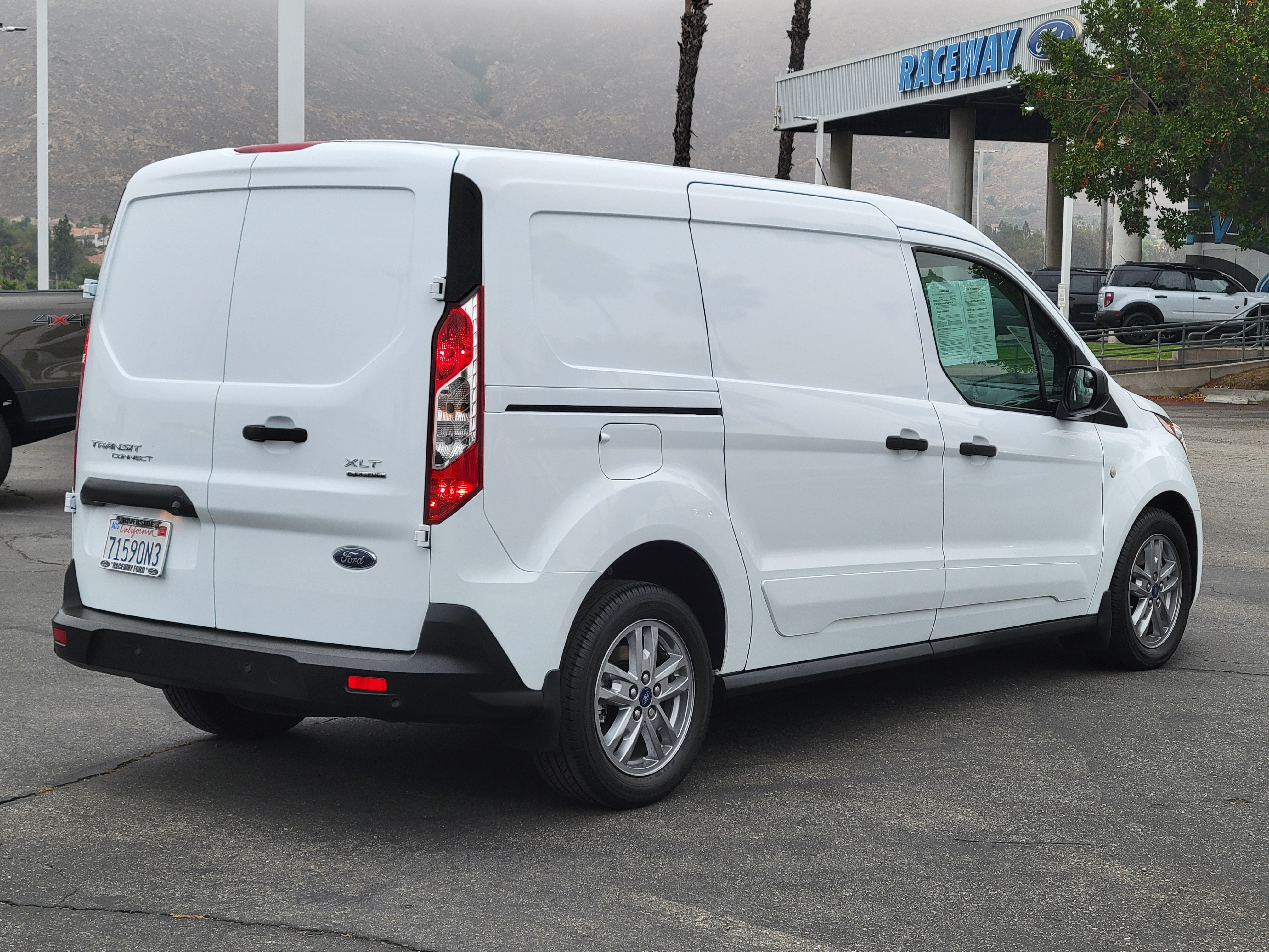 Certified 2022 Ford Transit Connect XLT FWD image 2