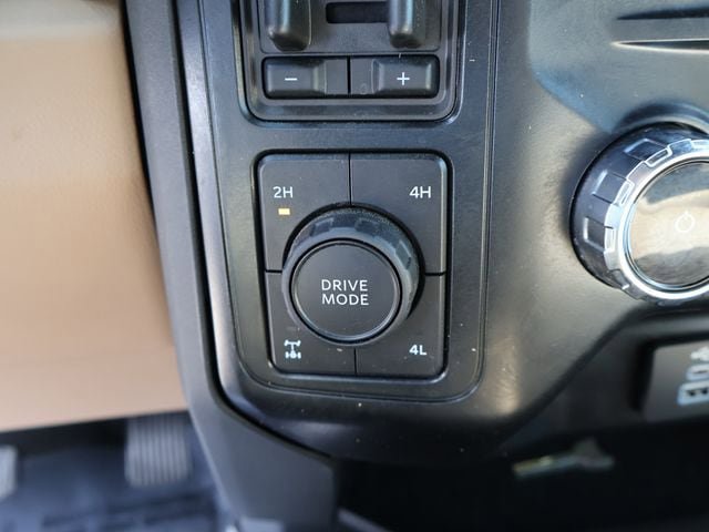 Certified 2025 Ford F250 Lariat w/ Black Appearance Package AWD/4WD image 29