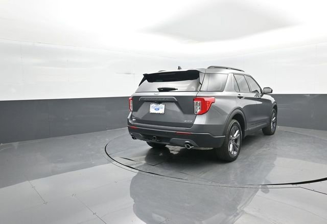Certified 2024 Ford Explorer XLT w/ Equipment Group 202A image 7