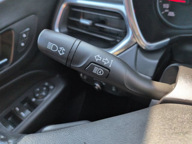 Used 2020 Chevrolet Equinox LT w/ Driver Convenience Package AWD/4WD image 34