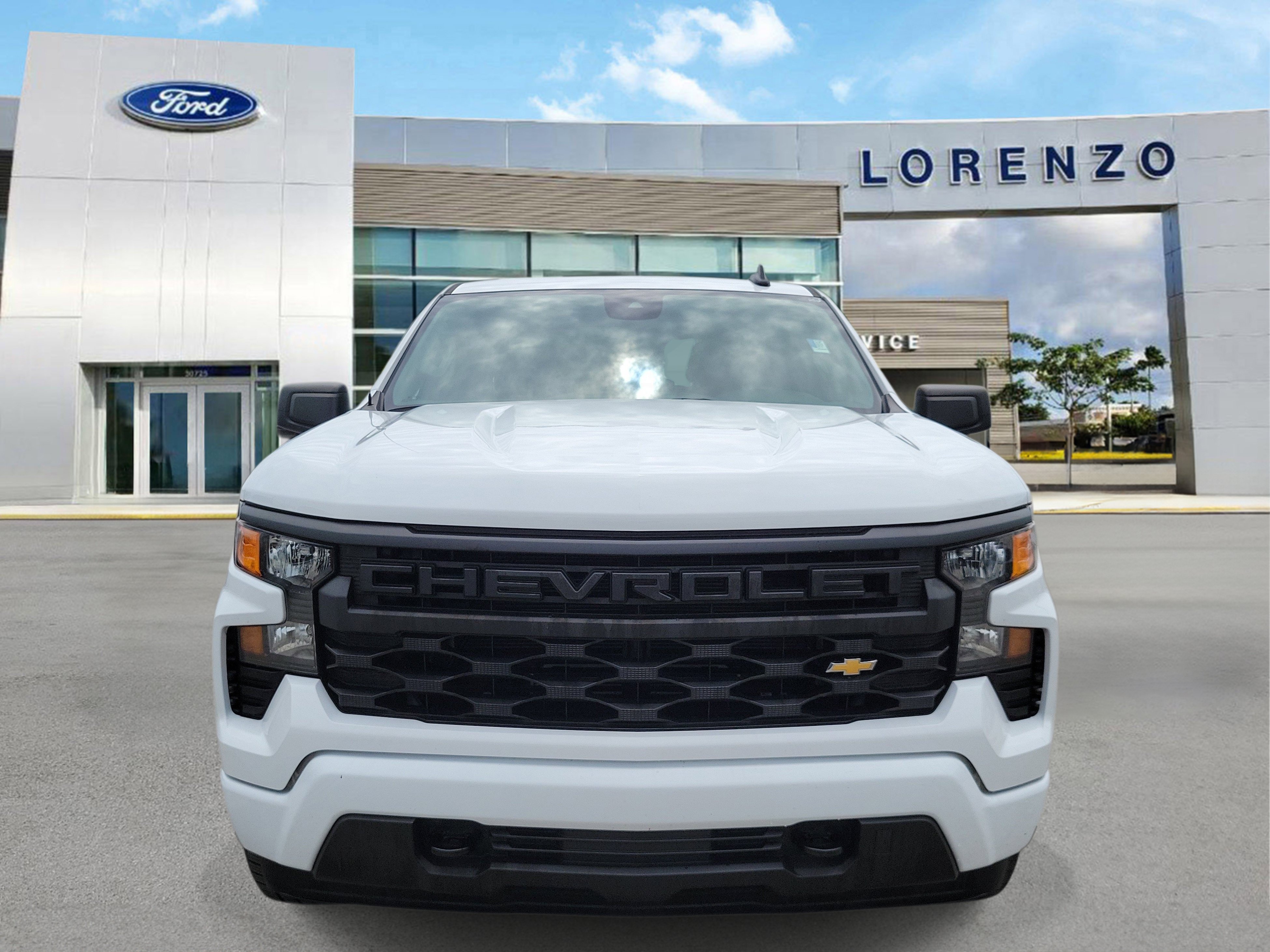 Used 2024 Chevrolet Silverado 1500 Custom RWD image 2